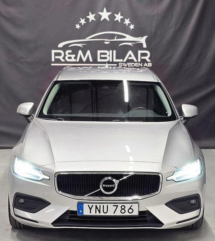 Begagnad Volvo V60 190 HK (139 kW) 2018 Silver Kombi