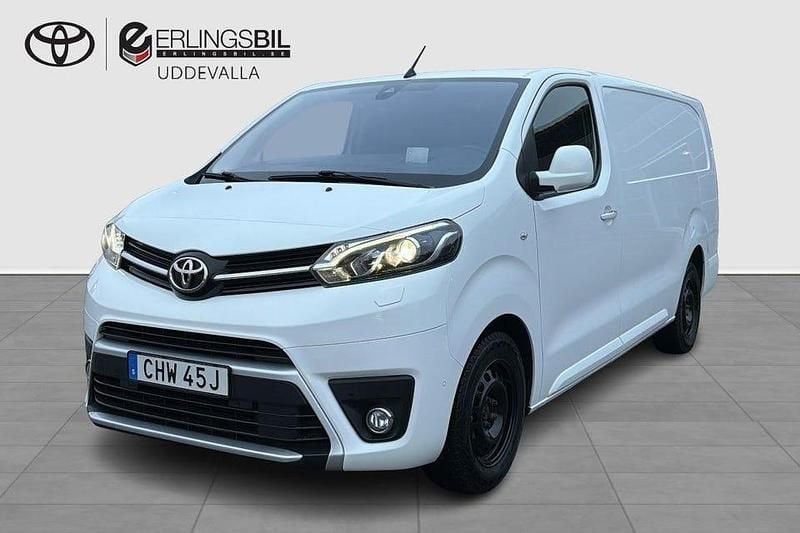 Vit Begagnad 2021 Toyota Proace Minibuss | 269 000 kr (Marknadspris) - Bild 1/3