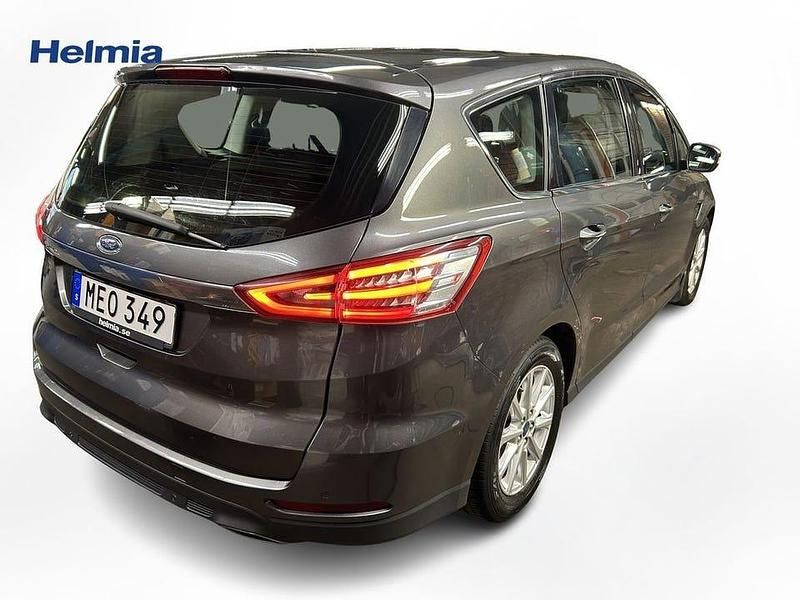 Begagnad Ford S-MAX Titanium 183 HK (134 kW) 2015 Grå Minibuss