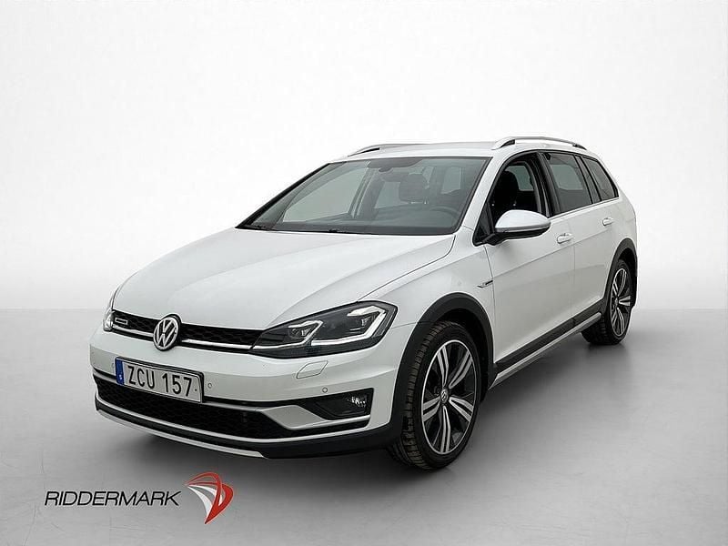 Begagnad VW Golf Alltrack 180 HK (132 kW) 2017 Vit Kombi