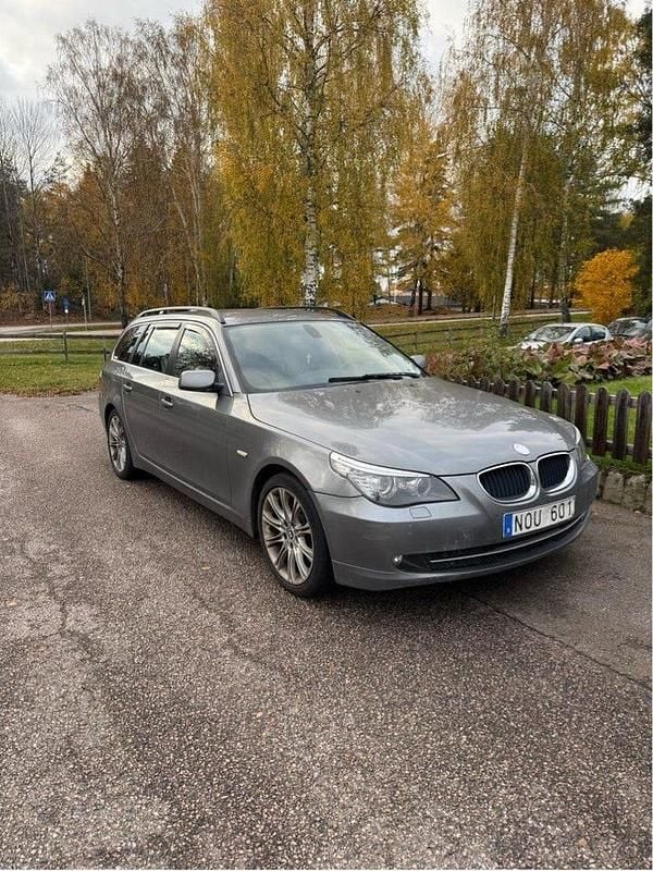 Begagnad 2008 BMW 520 Kombi | 44 000 kr (Marknadspris) - Bild 1/4
