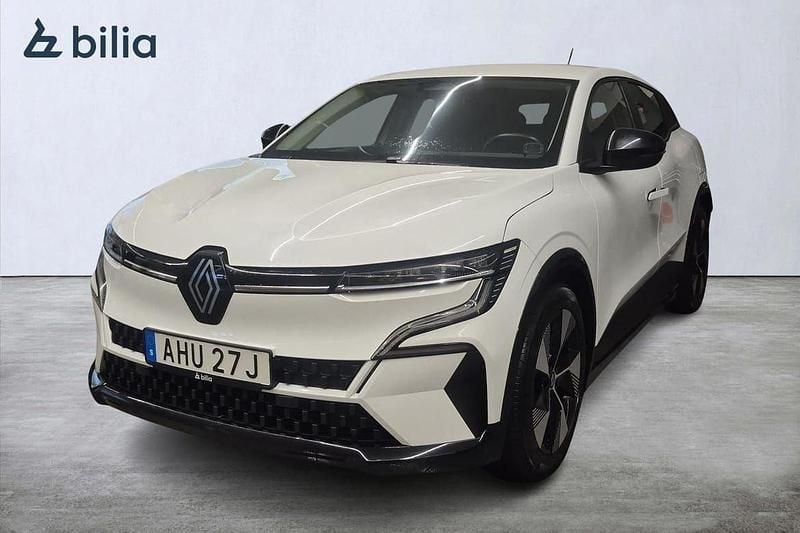 Vit Begagnad 2022 Renault Mégane Equilibre Halvkombi | 264 900 kr (Superpris) - Bild 1/3