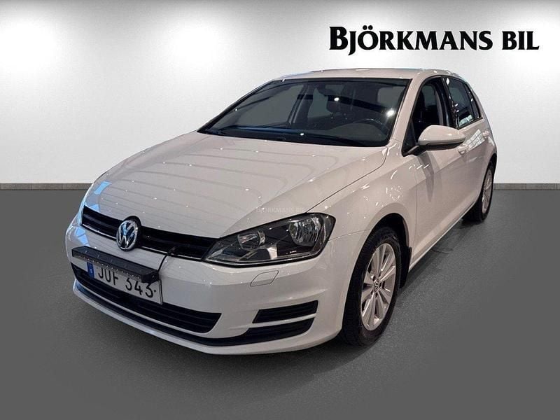 Vit Begagnad 2015 VW Golf VII Halvkombi | 109 000 kr (Marknadspris) - Bild 1/4