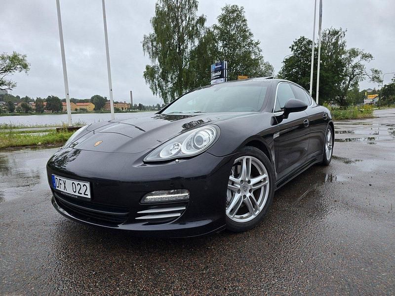 Svart Begagnad 2012 Porsche Panamera Sedan | 299 000 kr - Bild 1/4