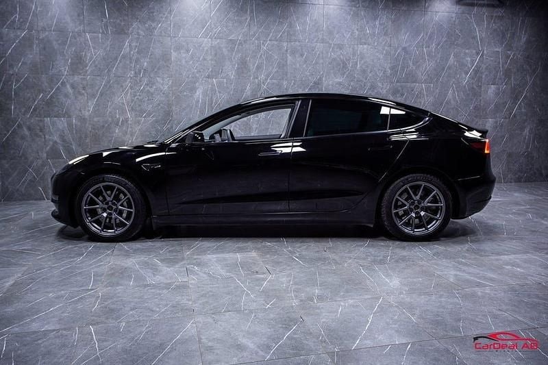 Begagnad Tesla Model 3 Long Range AWD 324 kW (441 HK) 2023 Svart Sedan