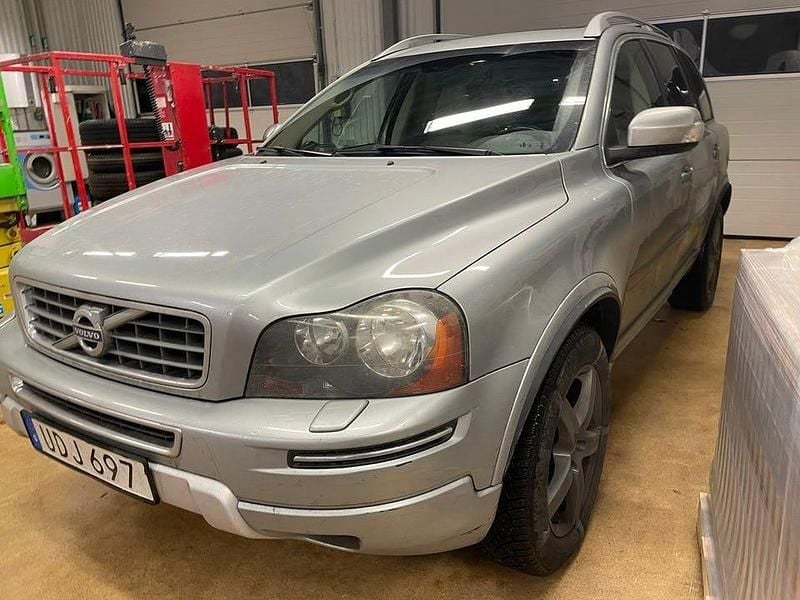 Electric silver metallic Begagnad 2012 Volvo XC90 Summum SUV | 125 000 kr (Bra pris) - Bild 1/2