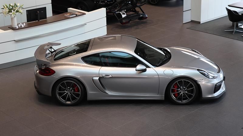 Begagnad Porsche Cayman GT4 390 HK (286 kW) 2016 Silver Sportkupé