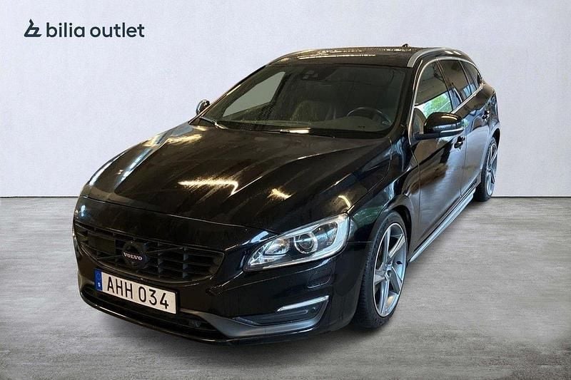 Svart Begagnad 2014 Volvo V60 Summum Kombi | 179 000 kr (Marknadspris) - Bild 1/4