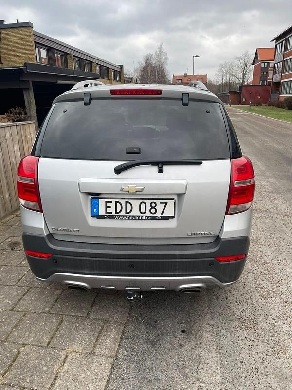 Begagnad Chevrolet Captiva 184 HK (135 kW) 2014 Grå SUV