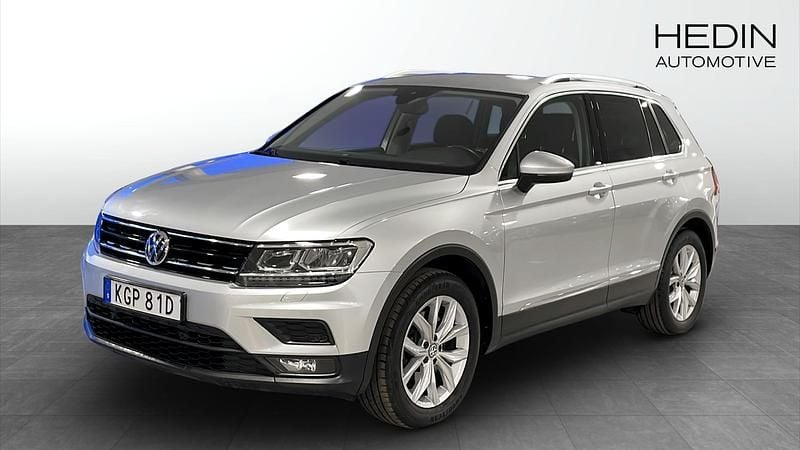 Silver Begagnad 2019 VW Tiguan SUV | 250 000 kr (Marknadspris) - Bild 1/4