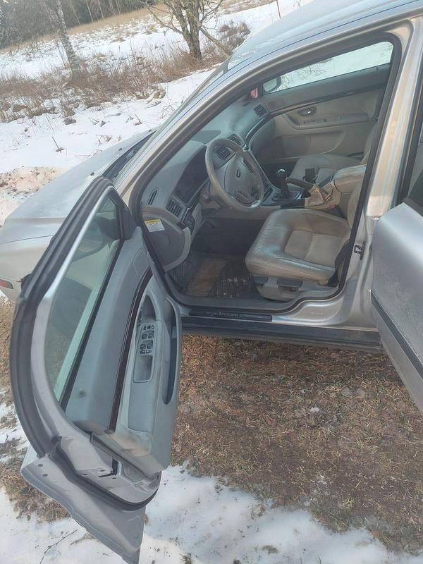 Begagnad Volvo S80 140 HK (102 kW) 2002 Halv läder Sedan