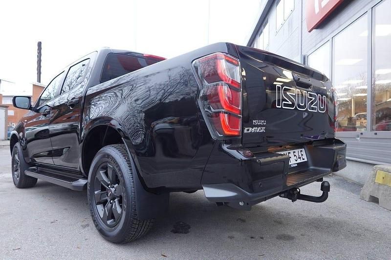 Begagnad Isuzu D-Max 163 HK (119 kW) 2024 Svart Pickup