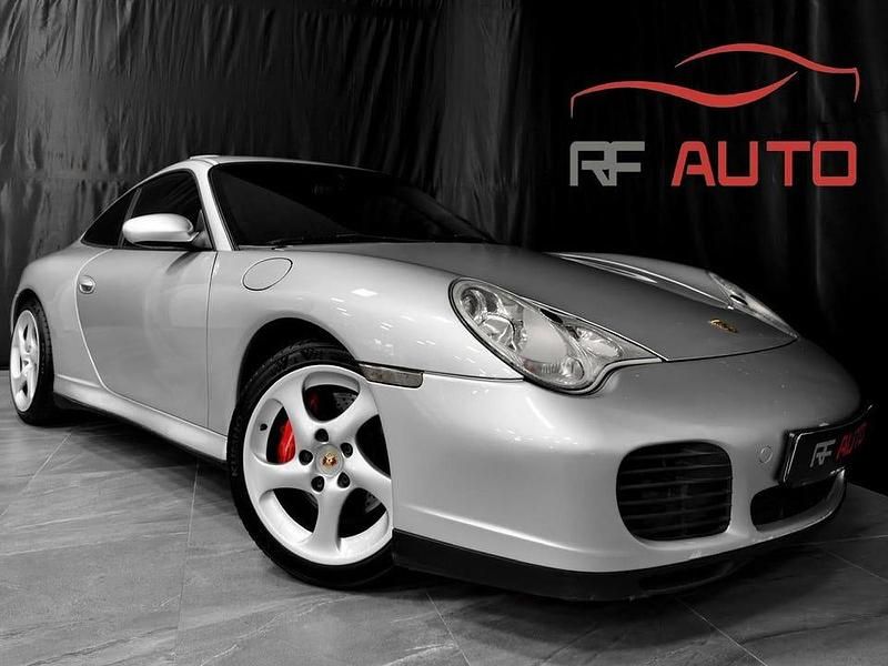 Silver Begagnad 2003 Porsche 911 Carrera 4S Sportkupé | 369 900 kr - Bild 1/4