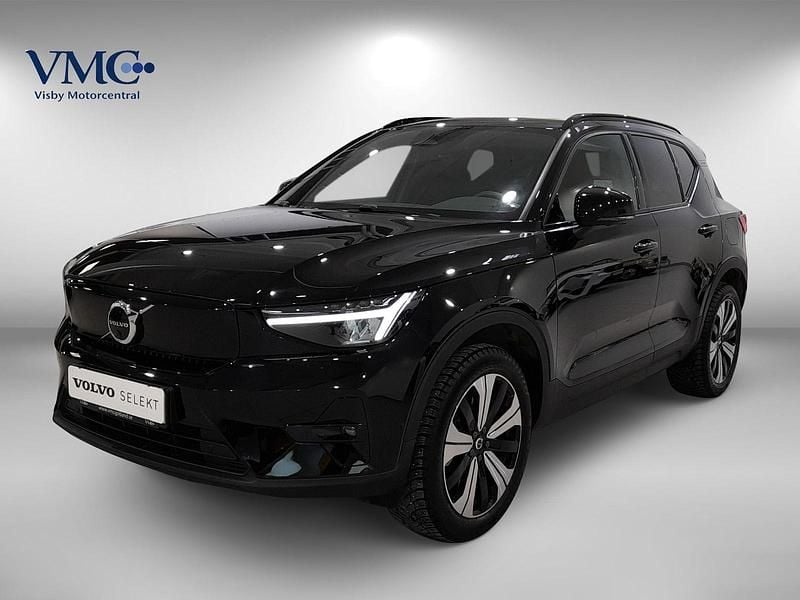 Begagnad Volvo XC40 Single Motor 175 kW (238 HK) 2023 Svart SUV