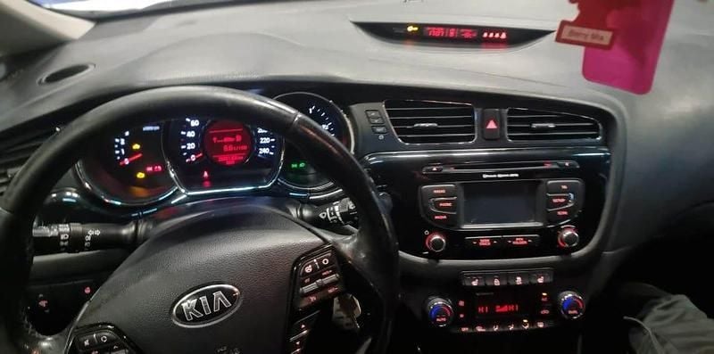 Begagnad Kia Ceed Sportswagon 128 HK (94 kW) 2013 Kombi