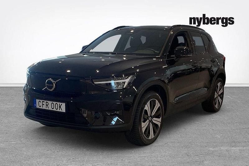 Svart Begagnad 2023 Volvo XC40 Plus SUV | 379 000 kr - Bild 1/4