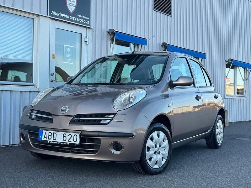 Ljusbrun Begagnad 2006 Nissan Micra Halvkombi | 27 900 kr (Marknadspris) - Bild 1/4
