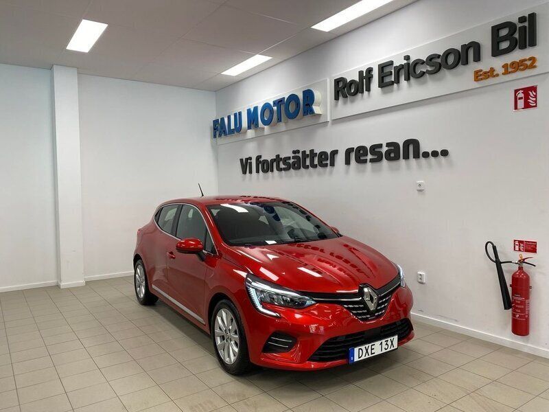 Röd Begagnad 2022 Renault Clio V Intens Halvkombi | 149 500 kr (Marknadspris) - Bild 1/4