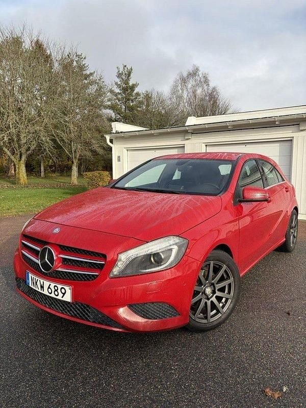 Begagnad 2013 Mercedes A180 Halvkombi | 72 500 kr (Marknadspris) - Bild 1/4