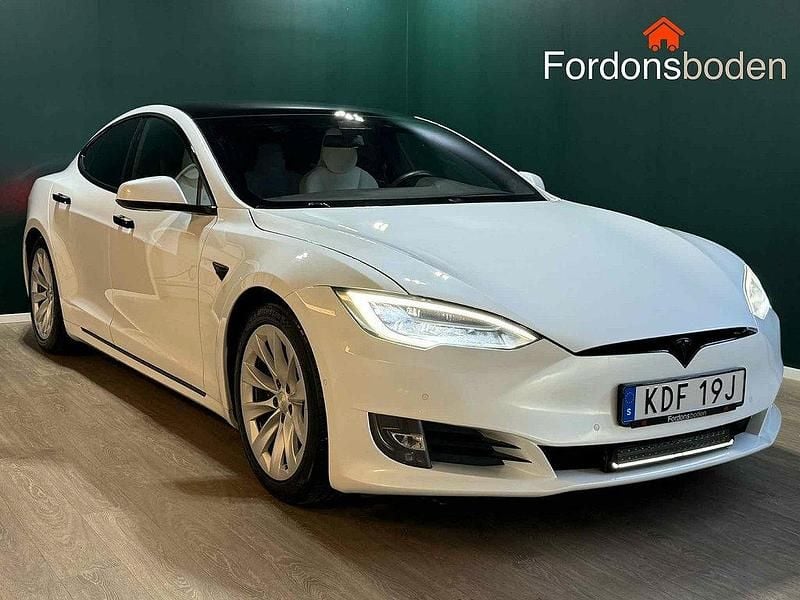Vit Begagnad 2019 Tesla Model S Long Range AWD Halvkombi | 369 900 kr (Marknadspris) - Bild 1/3