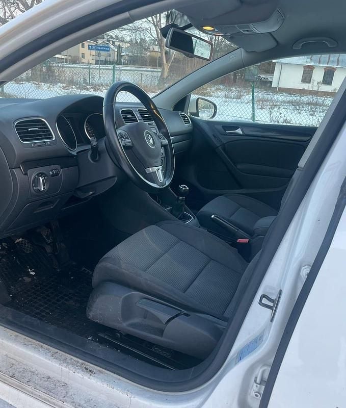 Begagnad VW Golf VII 105 HK (77 kW) 2012