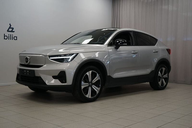 Silver Begagnad 2022 Volvo EC40 Core SUV | 349 900 kr (Lite dyr) - Bild 1/3