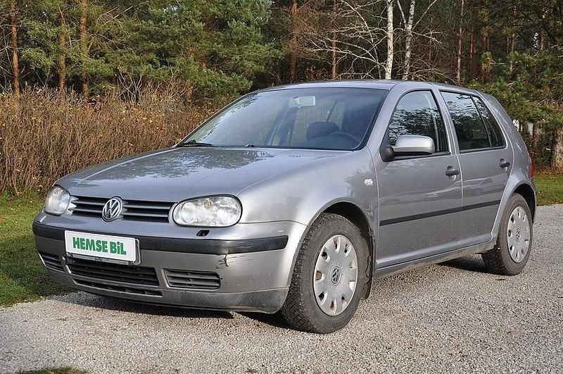 Ljusgrå Begagnad 2003 VW Golf IV Ocean Halvkombi | 29 500 kr (Dyr) - Bild 1/4