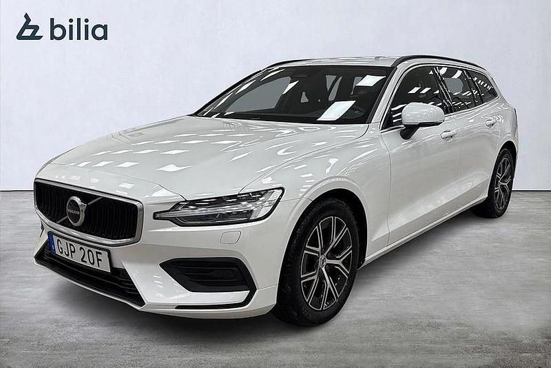 Vit Begagnad 2023 Volvo V60 Core Kombi | 339 000 kr (Bra pris) - Bild 1/3