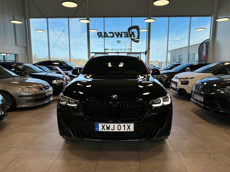 Begagnad BMW X4 M Sport 191 HK (140 kW) 2023 Svart SUV