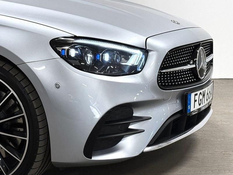 Begagnad Mercedes E300 AMG line 306 HK (225 kW) 2021 Silver Sedan
