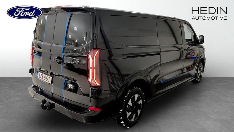 Begagnad Ford E-Transit 2026 Svart Van