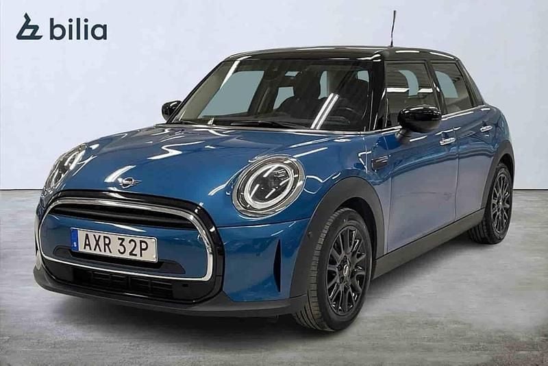 Blå Begagnad 2023 Mini Cooper Halvkombi | 264 900 kr - Bild 1/1