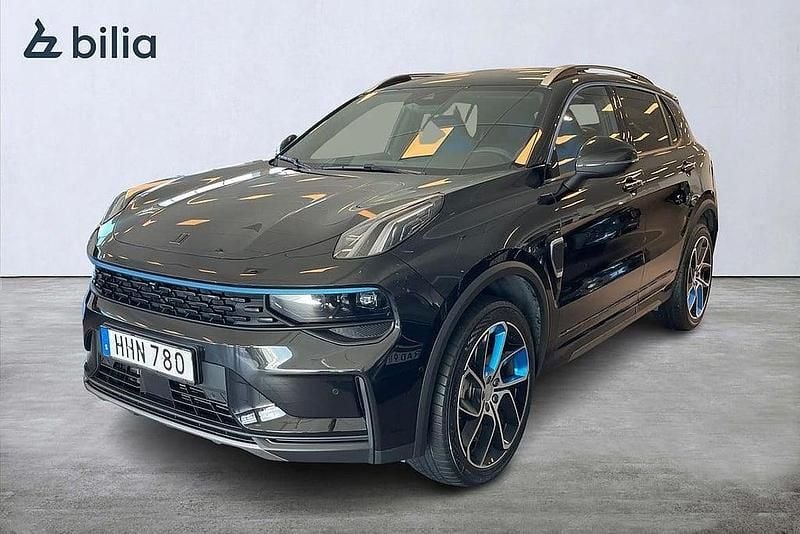 Svart Begagnad 2023 Lynk & Co 01 SUV | 284 900 kr (Marknadspris) - Bild 1/3