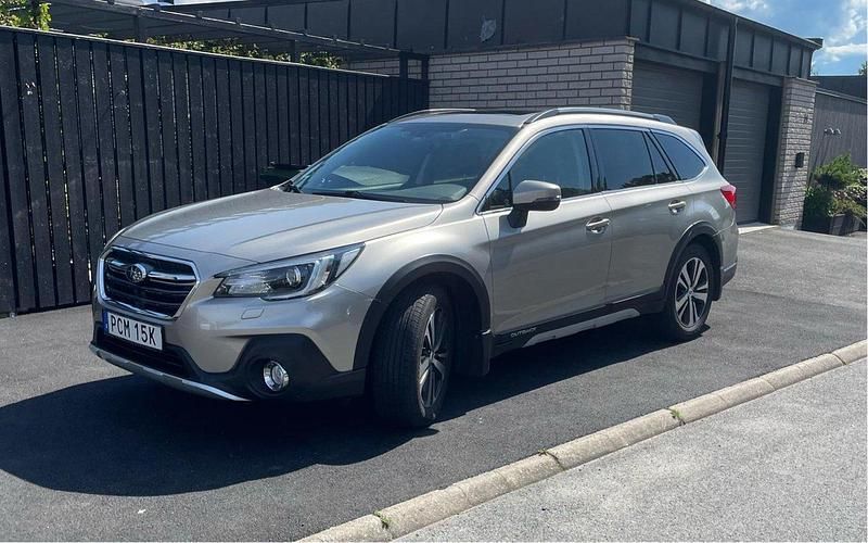 Brun Begagnad 2019 Subaru Outback SUV | 279 000 kr (Marknadspris) - Bild 1/4