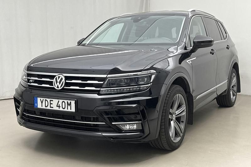 Svart Begagnad 2021 VW Tiguan Allspace GT SUV | 310 000 kr (Bra pris) - Bild 1/4