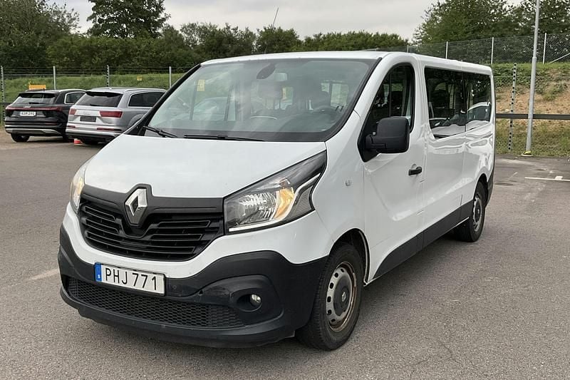 Vit Begagnad 2017 Renault Trafic Van | 70 000 kr (Dyr) - Bild 1/4