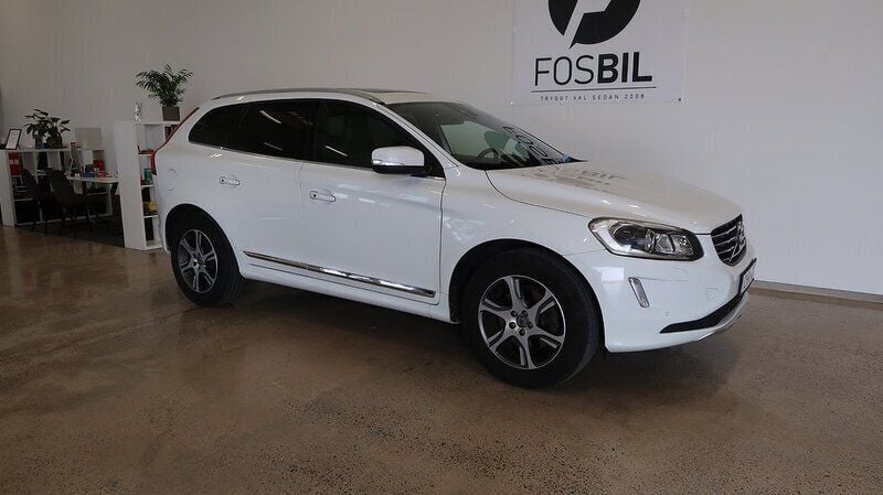 Vit Begagnad 2014 Volvo XC60 Summum SUV | 159 900 kr (Marknadspris) - Bild 1/3