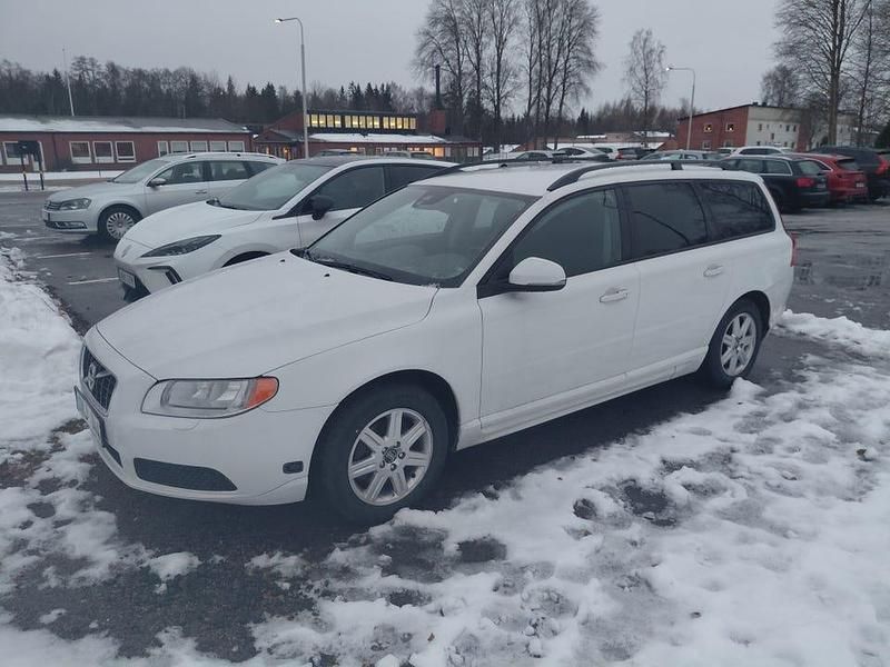 Begagnad 2012 Volvo V70 Kombi | 53 000 kr (Superpris) - Bild 1/4