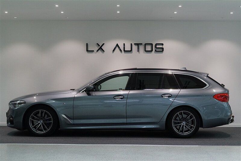 Blå Begagnad 2017 BMW 530 M Sport Kombi | 379 000 kr - Bild 1/4