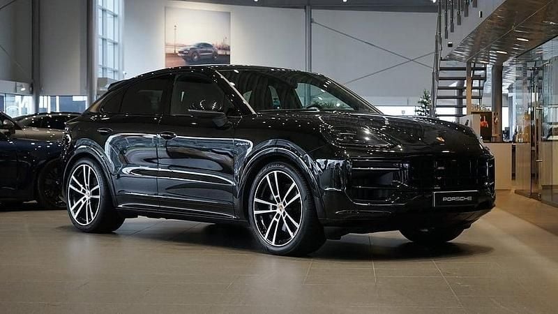 Svart Begagnad 2025 Porsche Cayenne SUV | 1 195 000 kr (Bra pris) - Bild 1/4