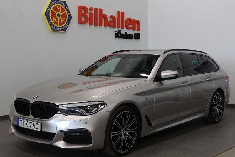 Grå Begagnad 2019 BMW 530 M Sport Kombi | 419 900 kr (Marknadspris) - Bild 1/4