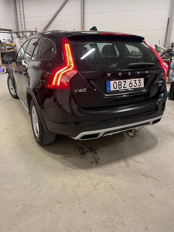 Begagnad Volvo V60 CC 190 HK (139 kW) 2016 Kombi