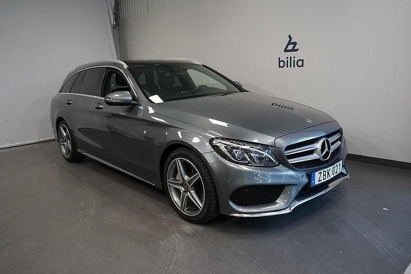 Grå Begagnad 2017 Mercedes C200 Kombi | 309 900 kr (Dyr) - Bild 1/4