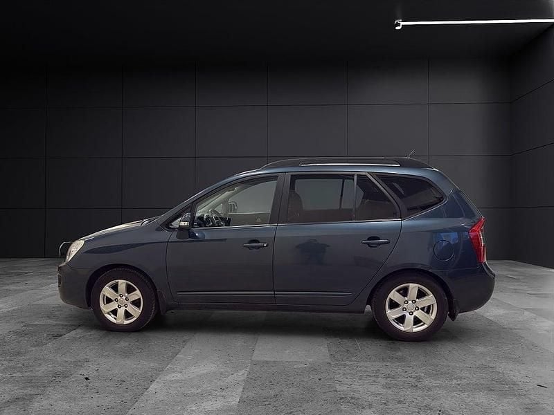 Begagnad Kia Carens 140 HK (102 kW) 2010 Blå Minibuss