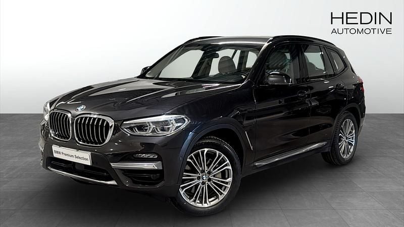 Grå Begagnad 2020 BMW X3 Luxury Line SUV | 339 700 kr (Bra pris) - Bild 1/4