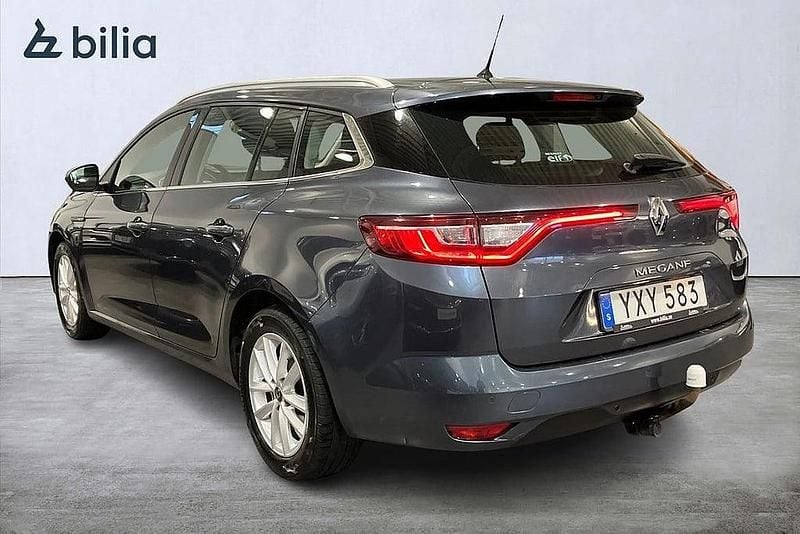 Begagnad Renault Mégane GrandTour Zen 140 HK (102 kW) 2018 Grå Kombi