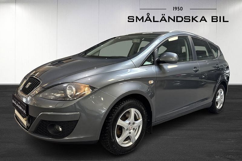 Grå Begagnad 2013 Seat Altea XL Minibuss | 59 000 kr (Lite dyr) - Bild 1/4