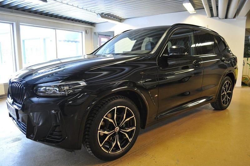 Begagnad BMW X3 M Sport 292 HK (214 kW) 2023 Safirsvart metallic SUV