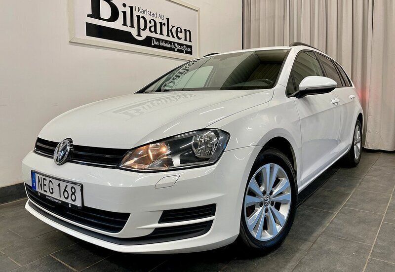 Vit Begagnad 2016 VW Golf VII Kombi | 114 900 kr (Marknadspris) - Bild 1/3