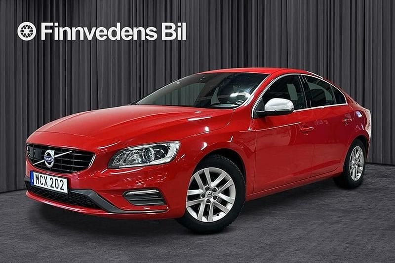 Begagnad Volvo S60 R-Design 192 HK (141 kW) 2015 Röd Sedan